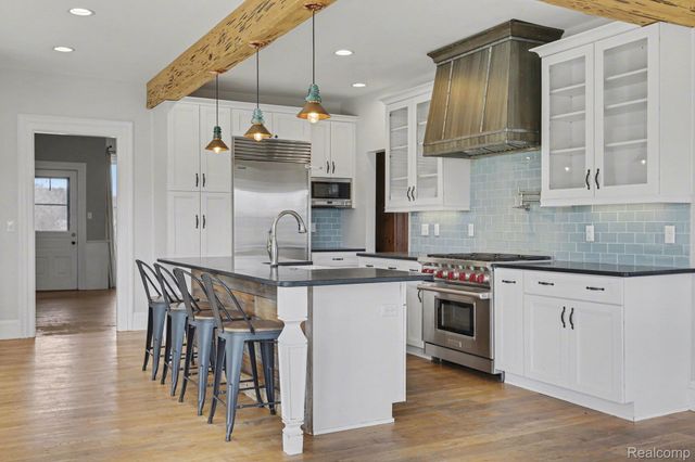 7861 Gregory Road, Webster Township, MI 48130