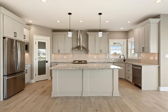 443 Megan Way, Munster, IN 46321