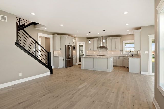 443 Megan Way, Munster, IN 46321