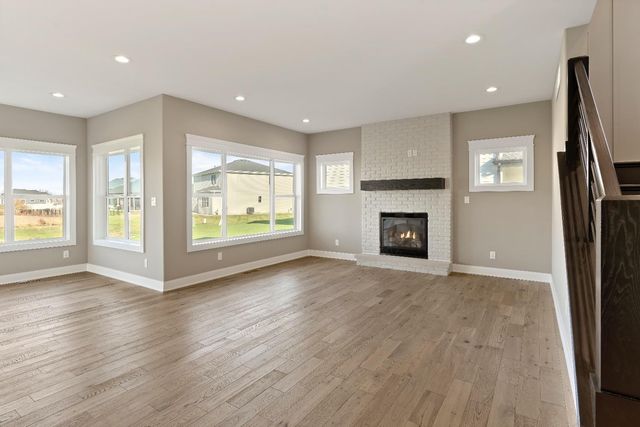443 Megan Way, Munster, IN 46321