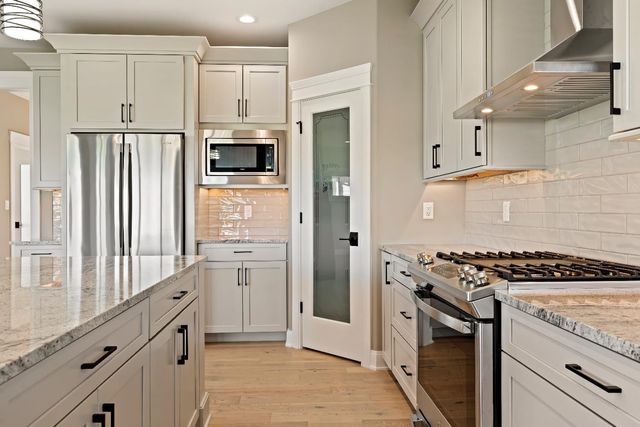 443 Megan Way, Munster, IN 46321