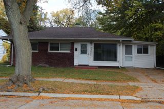 22020 Sunset Boulevard, Oak Park, MI 48237