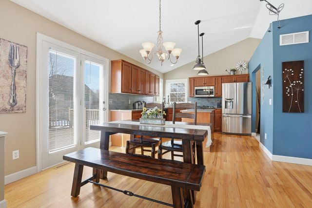 8564 Pine Court, Victoria, MN 55386