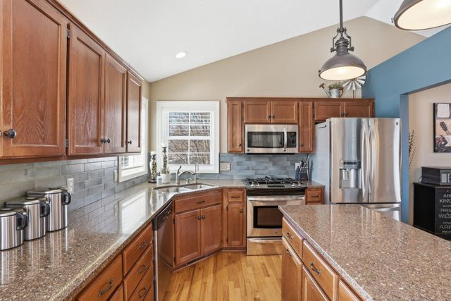 8564 Pine Court, Victoria, MN 55386