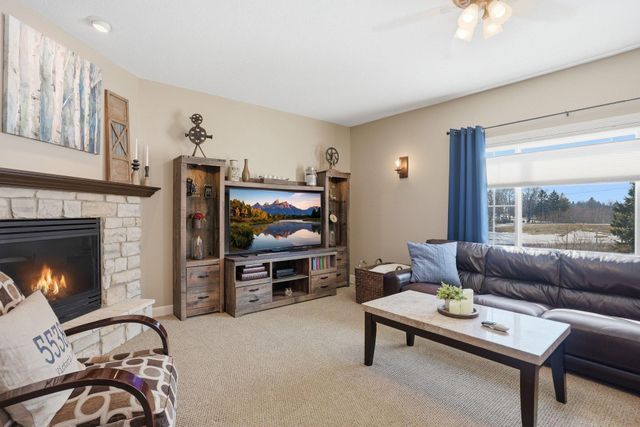 8564 Pine Court, Victoria, MN 55386