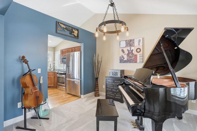 8564 Pine Court, Victoria, MN 55386