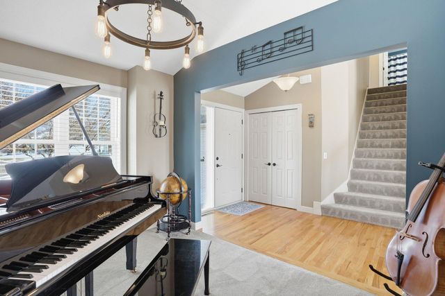 8564 Pine Court, Victoria, MN 55386