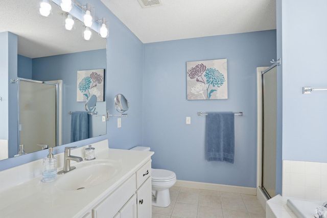 8564 Pine Court, Victoria, MN 55386