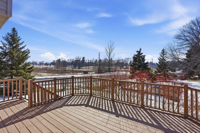 8564 Pine Court, Victoria, MN 55386