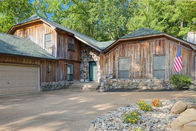 120 E BLUEBERRY RD, Eads, TN 38028