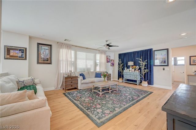 5822 Toofer Winds Court, Las Vegas, NV 89131