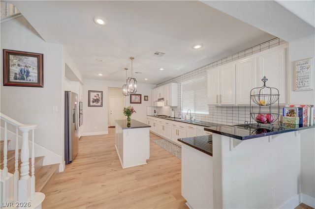5822 Toofer Winds Court, Las Vegas, NV 89131