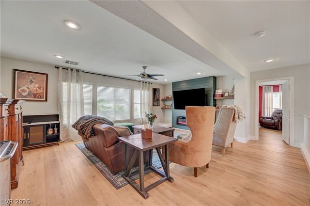 5822 Toofer Winds Court, Las Vegas, NV 89131