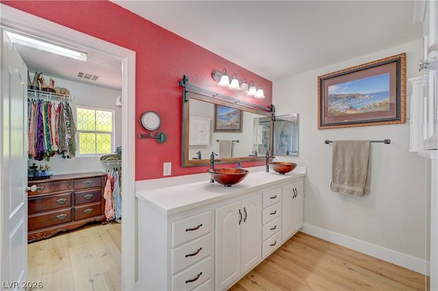 5822 Toofer Winds Court, Las Vegas, NV 89131