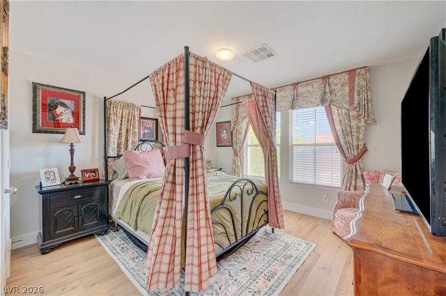 5822 Toofer Winds Court, Las Vegas, NV 89131