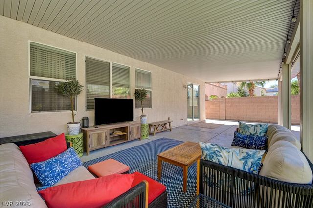 5822 Toofer Winds Court, Las Vegas, NV 89131