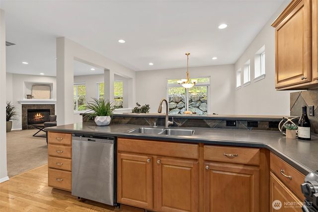 24931 234th Place SE, Maple Valley, WA 98038