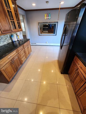 314 WILLIAM ST, Trenton, NJ 08610