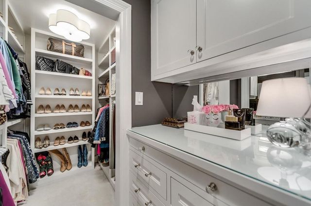 7510 W Northwest Highway 6, Dallas, TX 75225