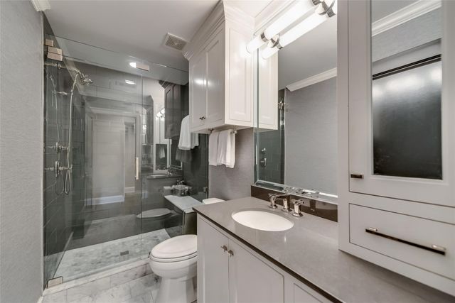 7510 W Northwest Highway 6, Dallas, TX 75225