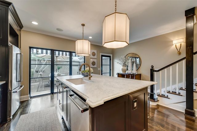 7510 W Northwest Highway 6, Dallas, TX 75225