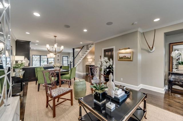 7510 W Northwest Highway 6, Dallas, TX 75225