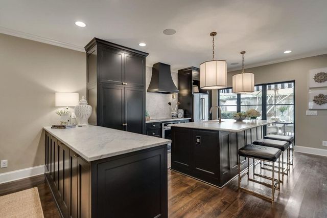 7510 W Northwest Highway 6, Dallas, TX 75225