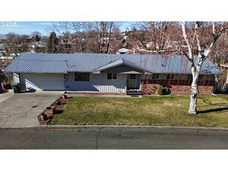 801 Nw 6TH St, Pendleton, OR 97801