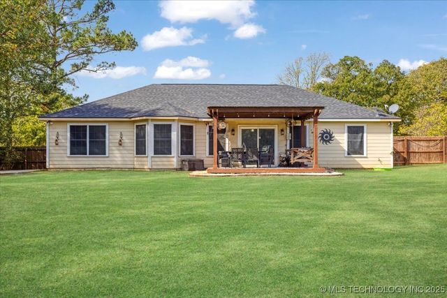 2251 Green Acres Drive, Bokchito, OK 74726