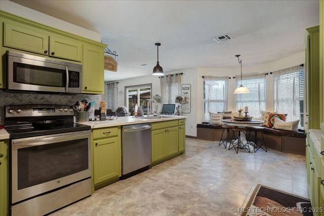 2251 Green Acres Drive, Bokchito, OK 74726