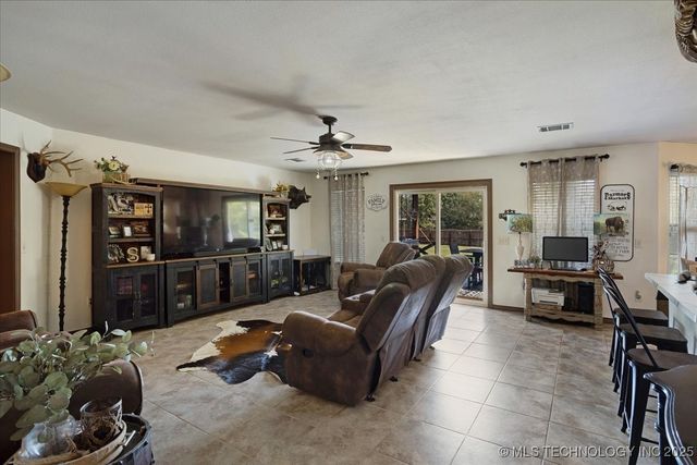 2251 Green Acres Drive, Bokchito, OK 74726