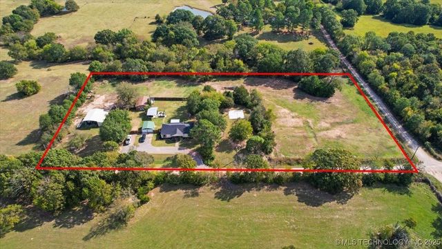 2251 Green Acres Drive, Bokchito, OK 74726