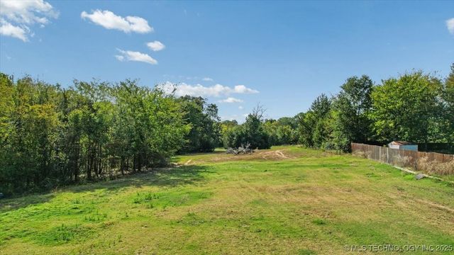 2251 Green Acres Drive, Bokchito, OK 74726