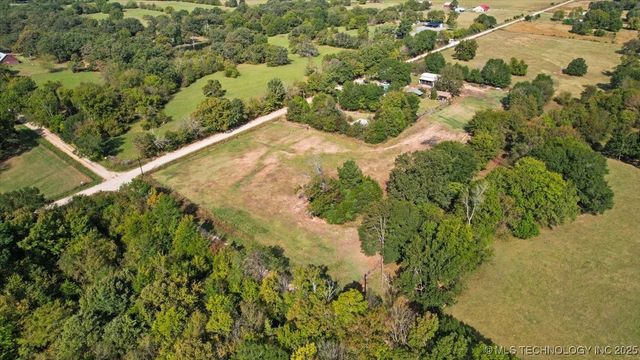 2251 Green Acres Drive, Bokchito, OK 74726