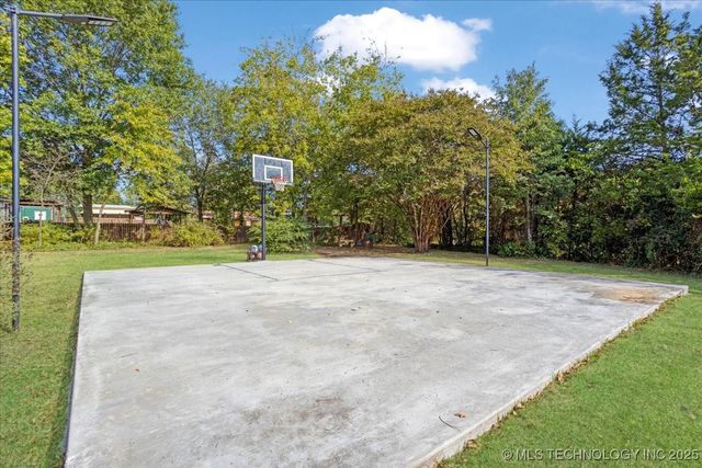 2251 Green Acres Drive, Bokchito, OK 74726