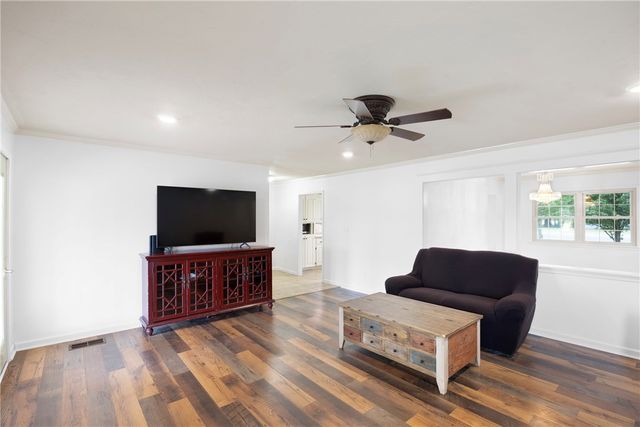 3050 SR 247, Russellville, AR 72802