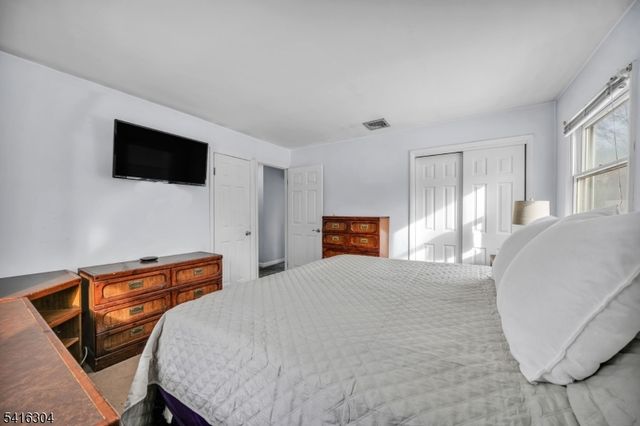 3 Midland Rd, Montville Twp., NJ 07045