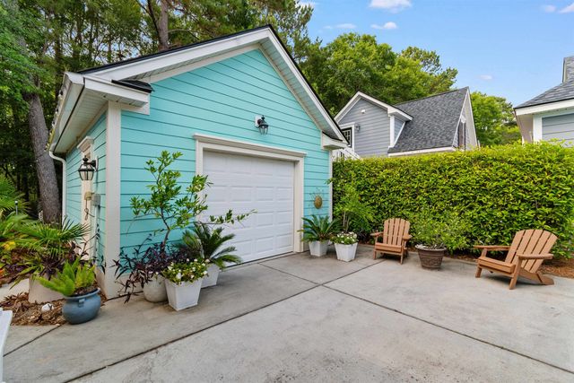 115 Beaufain Ct., Pawleys Island, SC 29585
