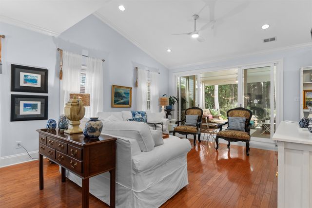 115 Beaufain Ct., Pawleys Island, SC 29585