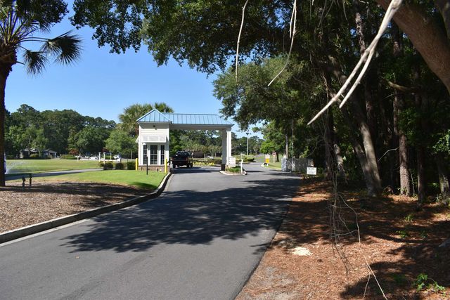 115 Beaufain Ct., Pawleys Island, SC 29585