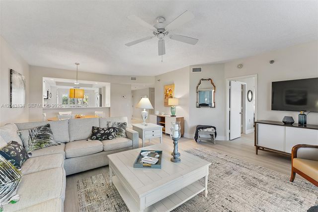 145 NE Edgewater Dr 4105, Hutchinson Island, FL 34996