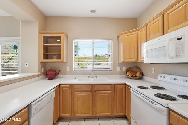 8880 E PARAISO Drive 122, Scottsdale, AZ 85255