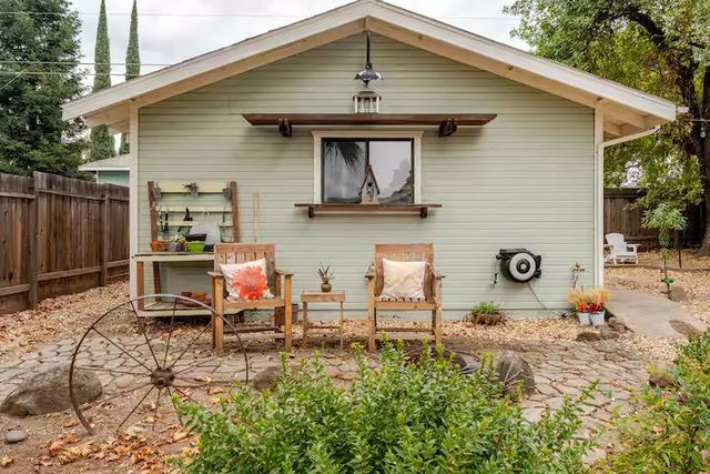 313 Pleasant St, Roseville, CA 95678