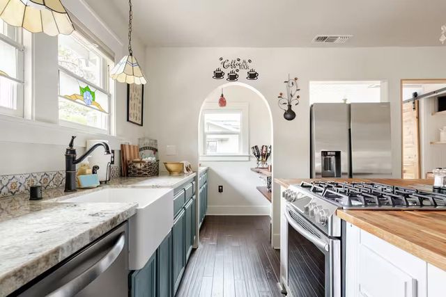 313 Pleasant St, Roseville, CA 95678