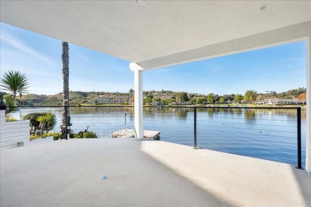 1498 La Linda Drive, San Marcos, CA 92078