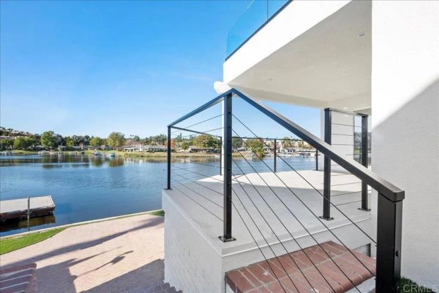 1498 La Linda Drive, San Marcos, CA 92078