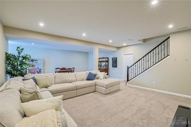 5007 Bogey Court, Lebanon, OH 45036