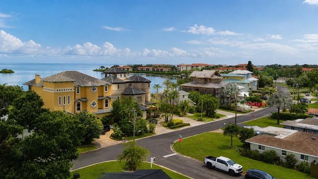 212 DRIFTWOOD PLACE, Palm Harbor, FL 34683
