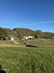 3848 Lake Valley Road, Kingsport, TN 37664