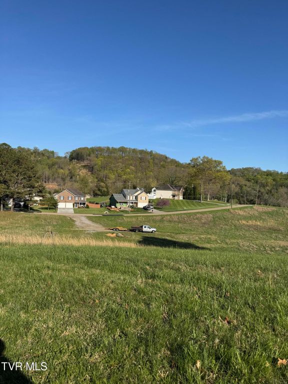 3848 Lake Valley Road, Kingsport, TN 37664